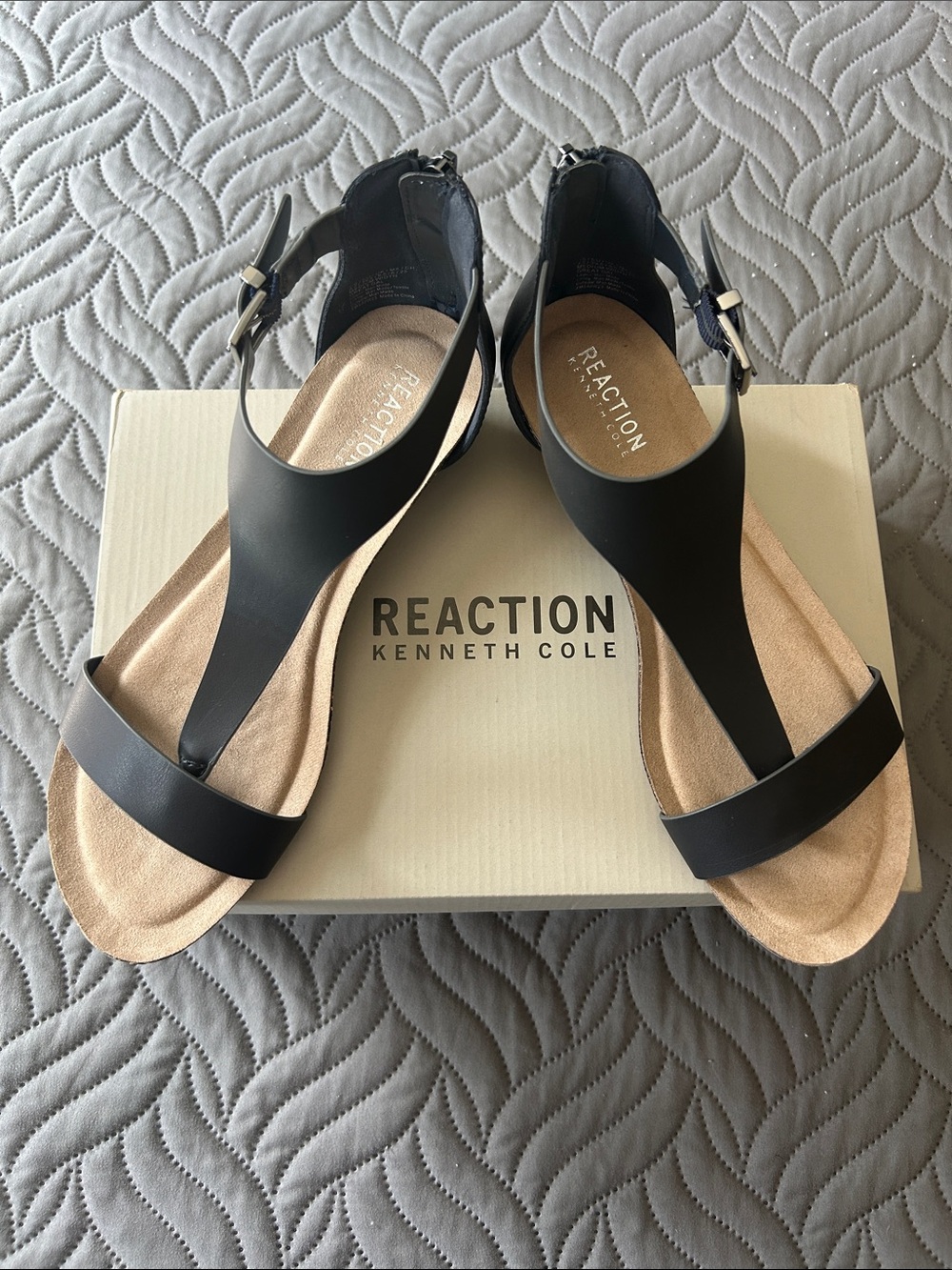 NEW IN BOX - Kenneth Cole Reaction Black T-strap Wedge Sandals
